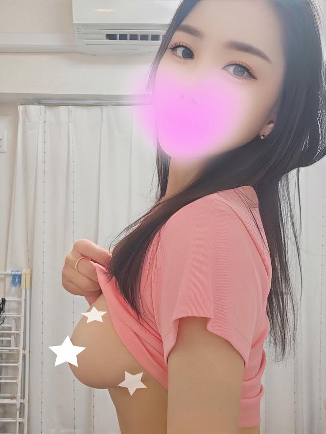 オールヌード ルシアさん