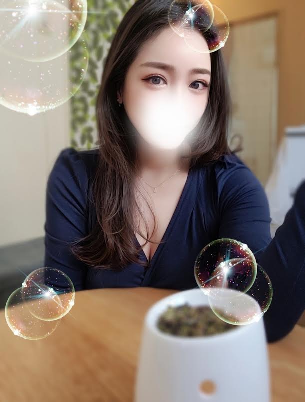 オールヌード ルシアさん