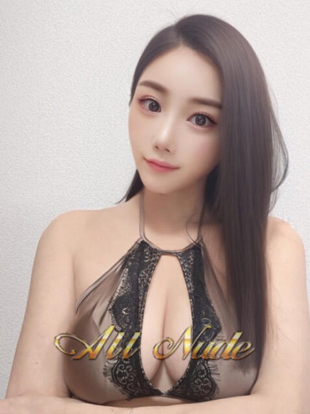 オールヌード ルシアさん