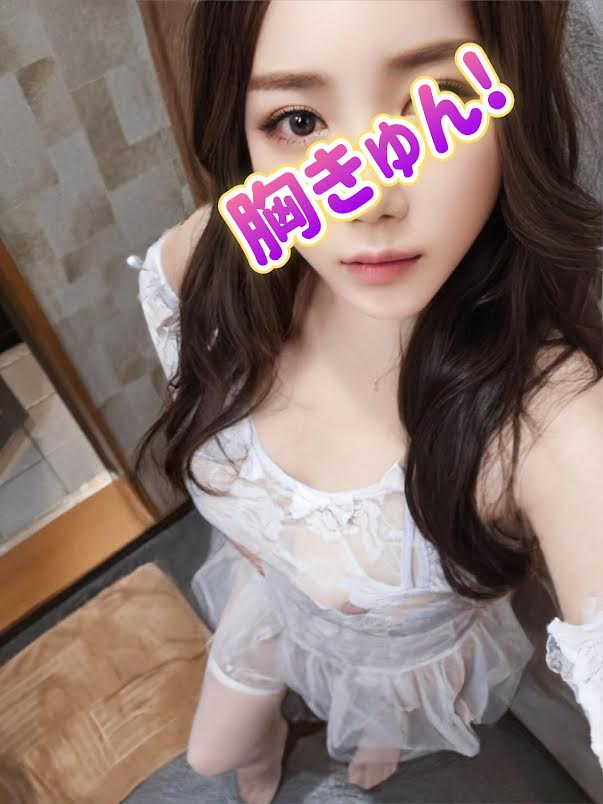 オールヌード ルシアさん