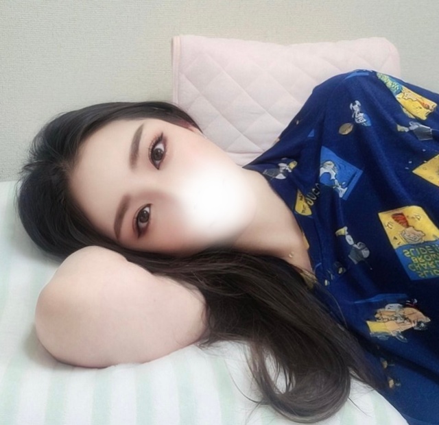 オールヌード ルシアさん