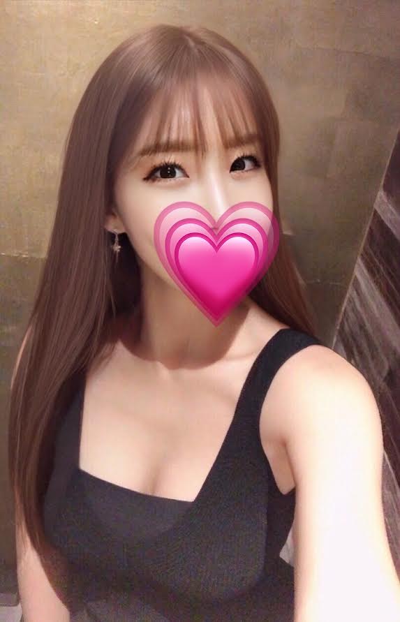 オールヌード&nbsp;ジアさん