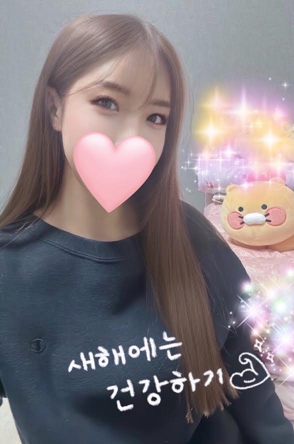 オールヌード&nbsp;ジアさん