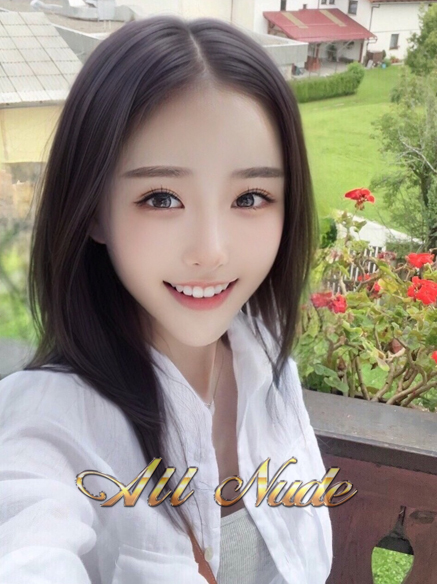 オールヌード&nbsp;シオンさん