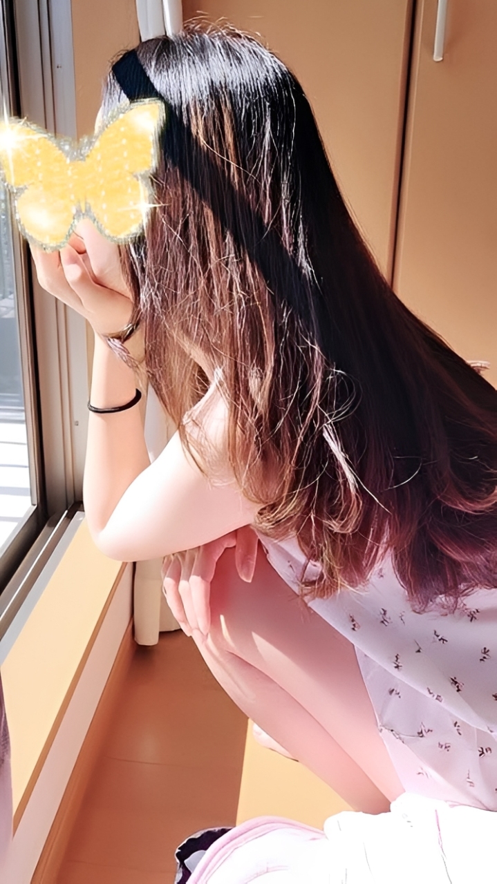 オールヌード&nbsp;ジニさん