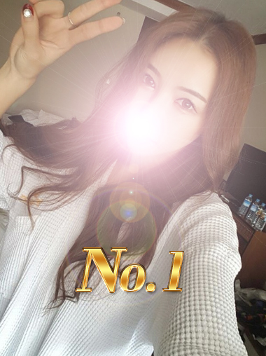 No.1 - ナンバーワン ユリアさん