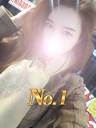 No.1 - ナンバーワン ユリアさん